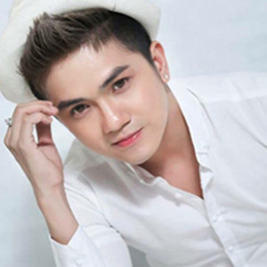 ดาวน์โหลดและฟังเพลง Khung Trời Tuổi Mộng (feat. Saka Truơng Tuyền) (Remix) พร้อมเนื้อเพลงจาก Khuu Huy Vu