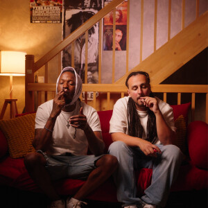 default playlist img