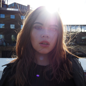 ดาวน์โหลดและฟังเพลง Bad Guys พร้อมเนื้อเพลงจาก Lily Alice