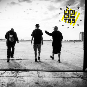 Dengarkan lagu Pirata nyanyian Liricistas dengan lirik