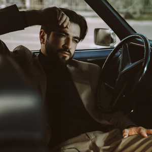 ดาวน์โหลดและฟังเพลง Otpuskaju พร้อมเนื้อเพลงจาก Gafur