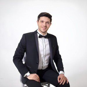 Listen to De Ari song with lyrics from Gurgen Dabaghyan