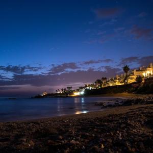 收聽楚天舒的繁華落盡-after ceremony (完整版)歌詞歌曲