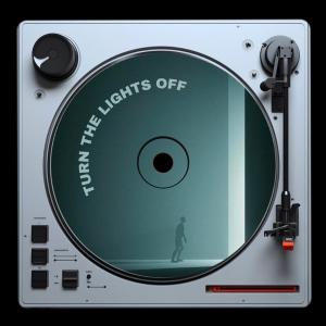 Mikey C的專輯TURN THE LIGHTS OFF