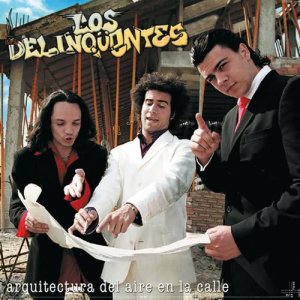 收聽Los Delinqüentes的La niña de la palmera (Album Version)歌詞歌曲