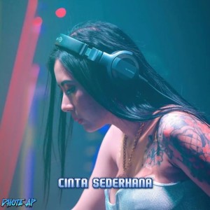 收聽Dhota AP的Cinta Sederhana歌詞歌曲