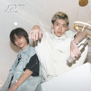 ดาวน์โหลดและฟังเพลง Come My Side (feat. SteeVen) พร้อมเนื้อเพลงจาก Zeo Water