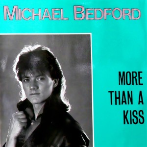 收聽Michael Bedford的More Than a Kiss (Extended)歌詞歌曲