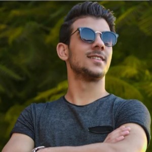 Dengarkan Surat Al Balad lagu dari Islam Sobhy dengan lirik