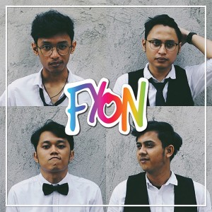 Listen to Sejak Saat Itu song with lyrics from Fyon