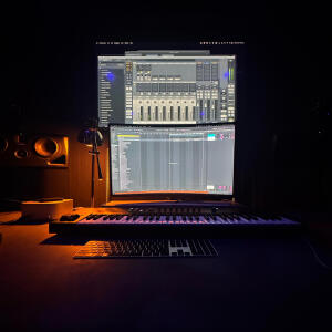 default playlist img