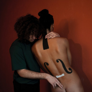 Dengarkan My Absolute lagu dari Mar Omin dengan lirik