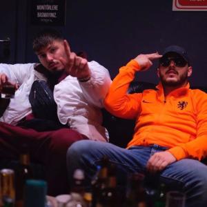 Listen to Kaçarsa Vur song with lyrics from yasinatasoy