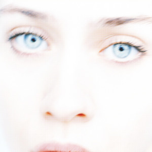 收聽Fiona Apple的Sullen Girl歌詞歌曲