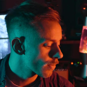 default playlist img