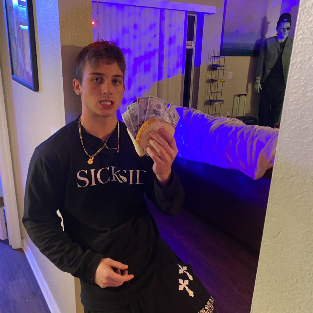 On The Low (feat. Yohan Fiji) (Explicit)