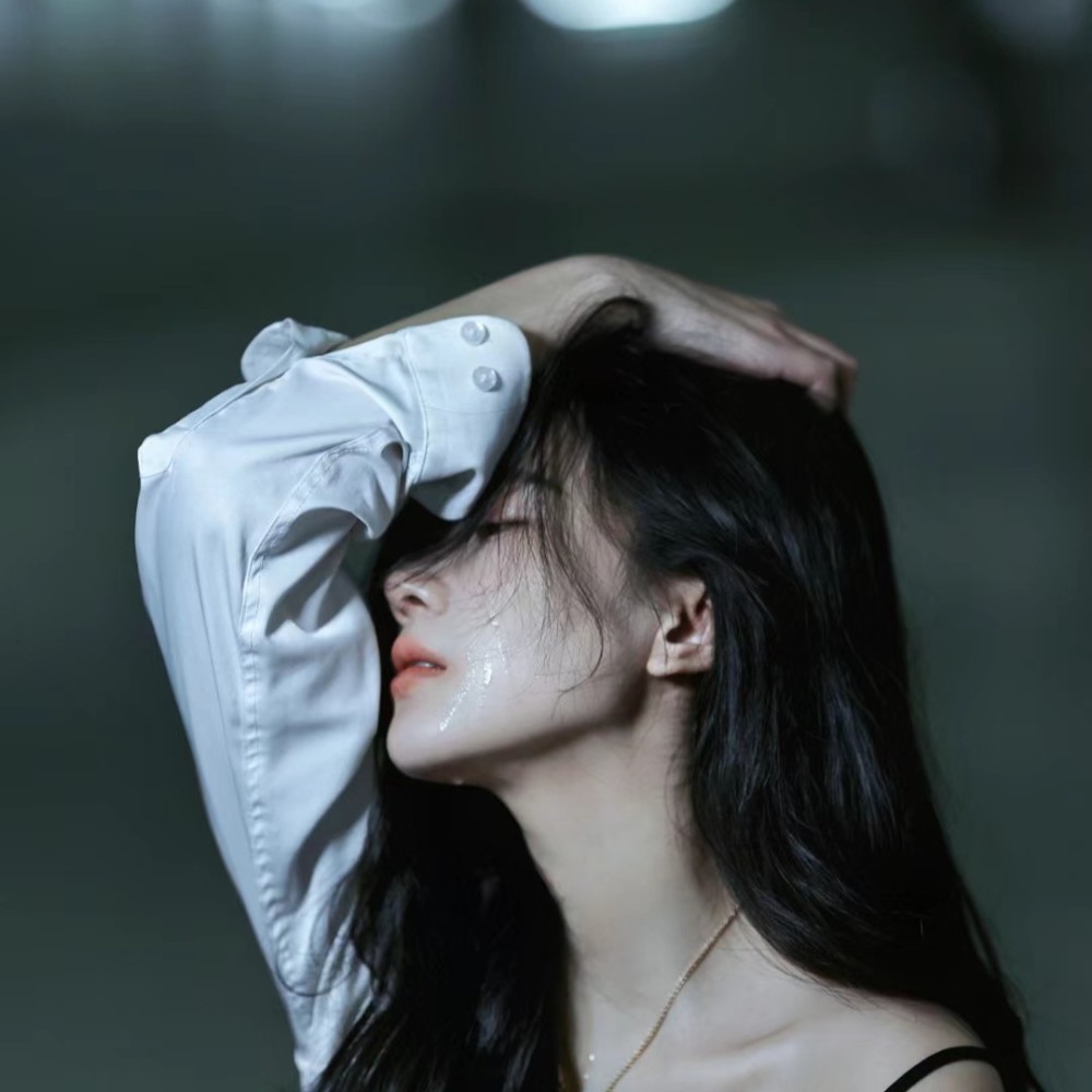 梦碎心死泪湿裳 (伴奏)