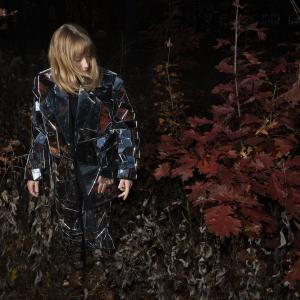 ดาวน์โหลดและฟังเพลง Robber พร้อมเนื้อเพลงจาก The Weather Station