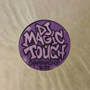 ดาวน์โหลดและฟังเพลง Yes Man (new jungle mix) พร้อมเนื้อเพลงจาก DJ Magic Touch