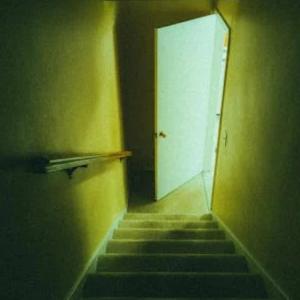 收聽Cultxre的Basement歌詞歌曲