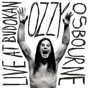 收聽Ozzy Osbourne的Crazy Train (Live at Budokan Hall, Tokyo, Japan - February 2002)歌詞歌曲