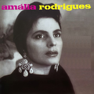 收聽Amália Rodrigues的Maria da Cruz歌詞歌曲