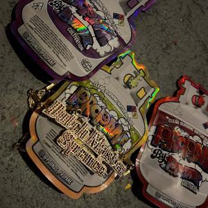 ดาวน์โหลดและฟังเพลง Its A Small World After All (Explicit) พร้อมเนื้อเพลงจาก Dutch Master Spence