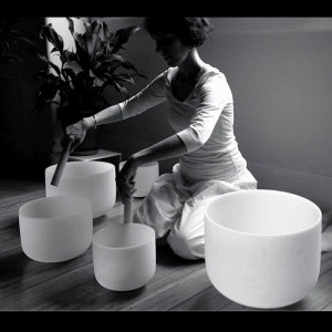 Listen to Crystal Bowl in B (Crown Chakra) song with lyrics from Sound Bath