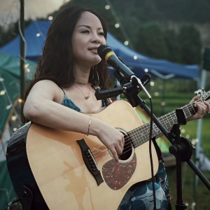Album 贵阳  吉他弹唱民谣版   弹唱：宝贝 from 贵阳亮哥