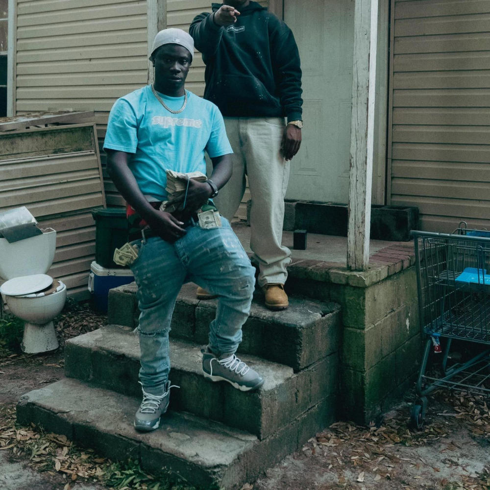 Trenches Love Me (feat. Trap Dickey)