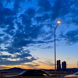 收聽Churry的돌아가자歌詞歌曲