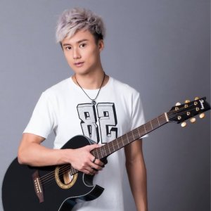 收聽梁奕藍的真實的感覺歌詞歌曲