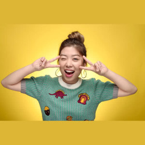 ดาวน์โหลดและฟังเพลง 瘋人不癲 พร้อมเนื้อเพลงจาก 张美儀