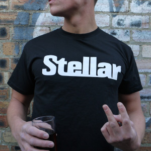 Dengarkan Looking for Trouble lagu dari Stellar dengan lirik