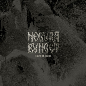 收聽Negura Bunget的Hotar歌詞歌曲