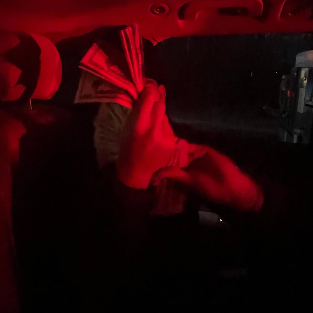 How im movin (feat. Blackmigo) (Explicit)