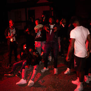 Rononfully的專輯Young Bitch Goofies (feat. Lil 23) [Explicit]