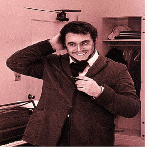ดาวน์โหลดและฟังเพลง Les Puritains: La mia canzon d'amor พร้อมเนื้อเพลงจาก Luciano Pavarotti