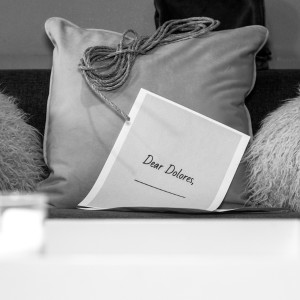 Dengarkan Dear Dolores (Explicit) lagu dari Socrates Howard dengan lirik