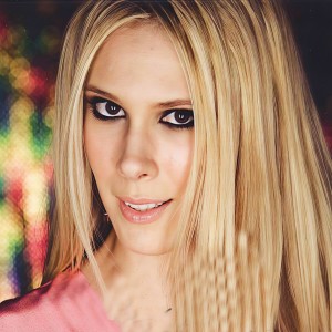 Sarah Sadler ดาวน์โหลดและฟังเพลงฮิตจาก Sarah Sadler