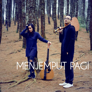 收聽Fia的Menjemput Pagi歌詞歌曲