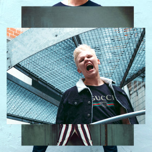 ดาวน์โหลดและฟังเพลง Käty พร้อมเนื้อเพลงจาก Arttu Lindeman