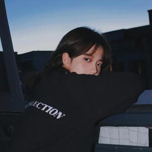 Listen to Melody song with lyrics from 邹俊健
