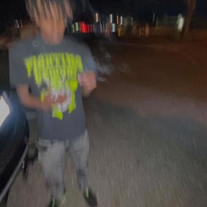 收聽Awfuldabandman的JUMPOUT (Explicit)歌詞歌曲