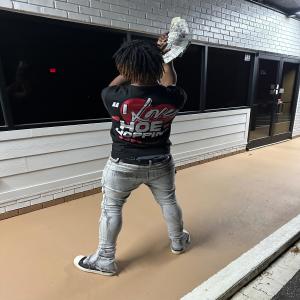 收聽2Easy!的1st Day Out (Explicit)歌詞歌曲