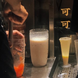 收听DouDou的可可歌词歌曲