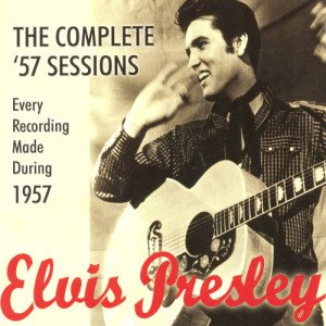 ดาวน์โหลดและฟังเพลง Here Comes Santa Claus พร้อมเนื้อเพลงจาก Elvis Presley