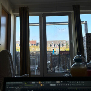 default playlist img