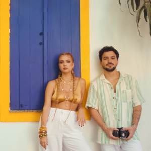 收听Filipe Toca的Cortejo歌词歌曲