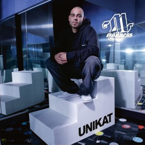 收听Mädness的Eine Perle歌词歌曲